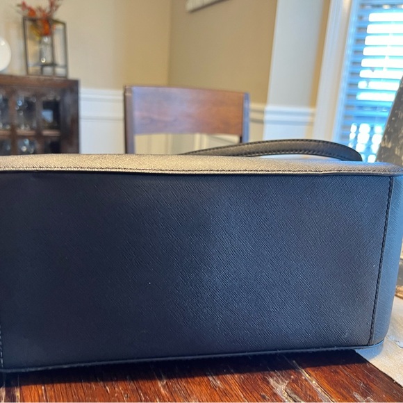 Brand New MICHAEL KORS JET SET TRAVEL LARGE CHAIN SHOULDER...